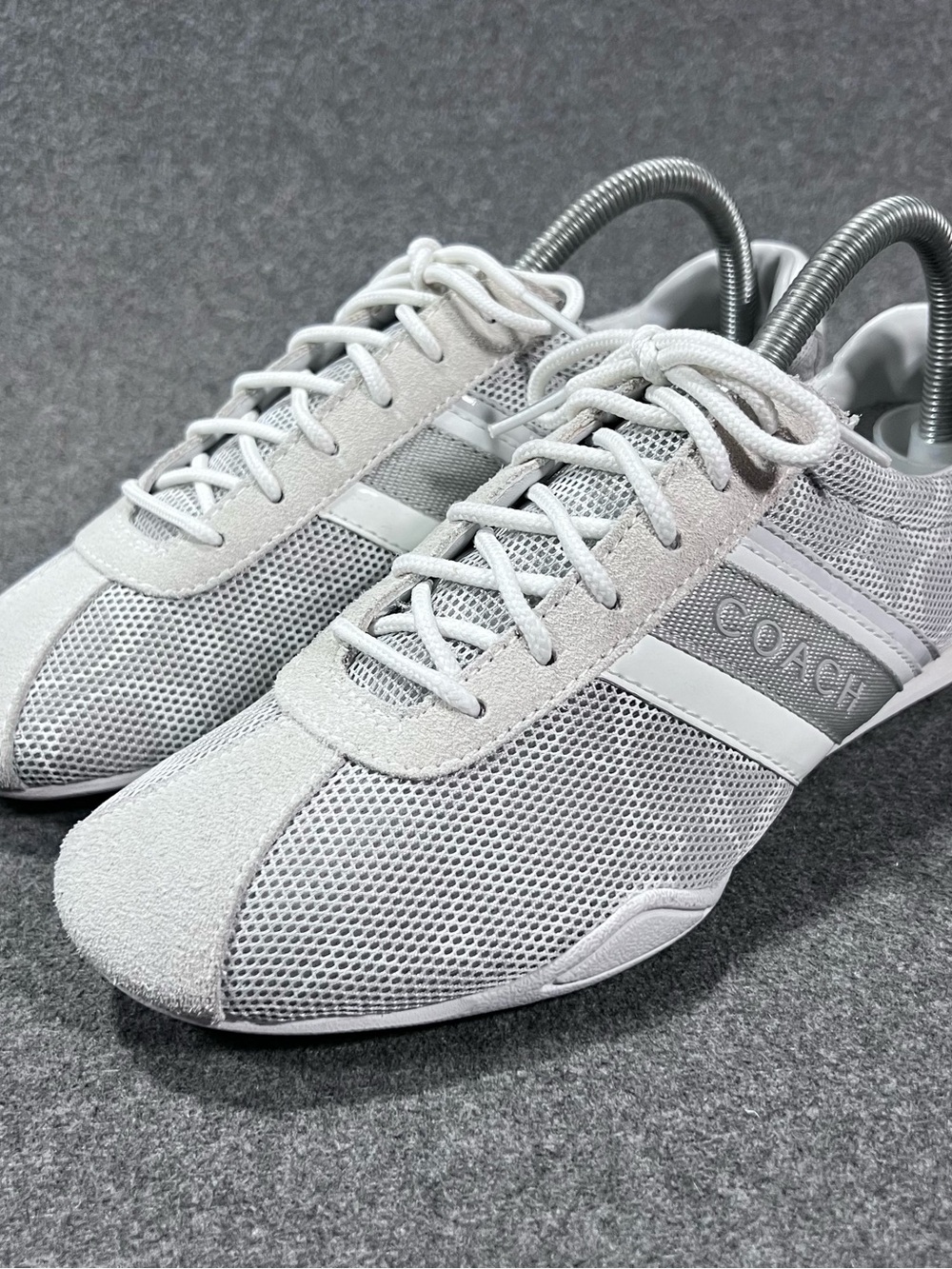 Coach Jayme Signature Womens Size 8.5 Gray/White Y2K Style Retro Sneakers
